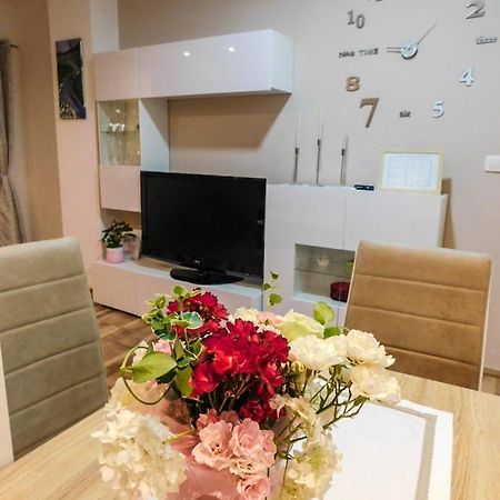 Apartman Lara Otočac Exteriér fotografie