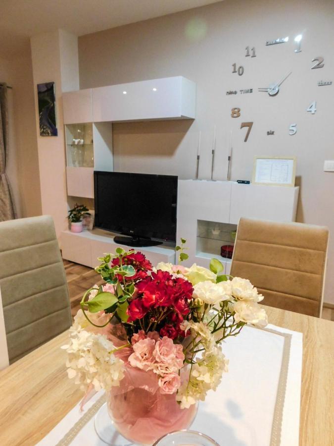 Apartman Lara Otočac Exteriér fotografie