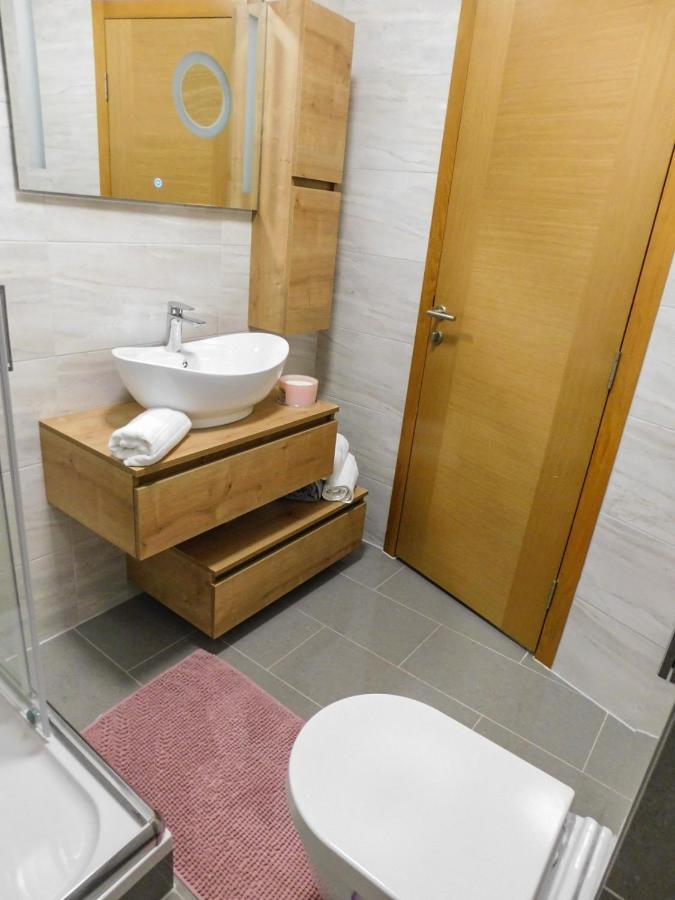 Apartman Lara Otočac Exteriér fotografie
