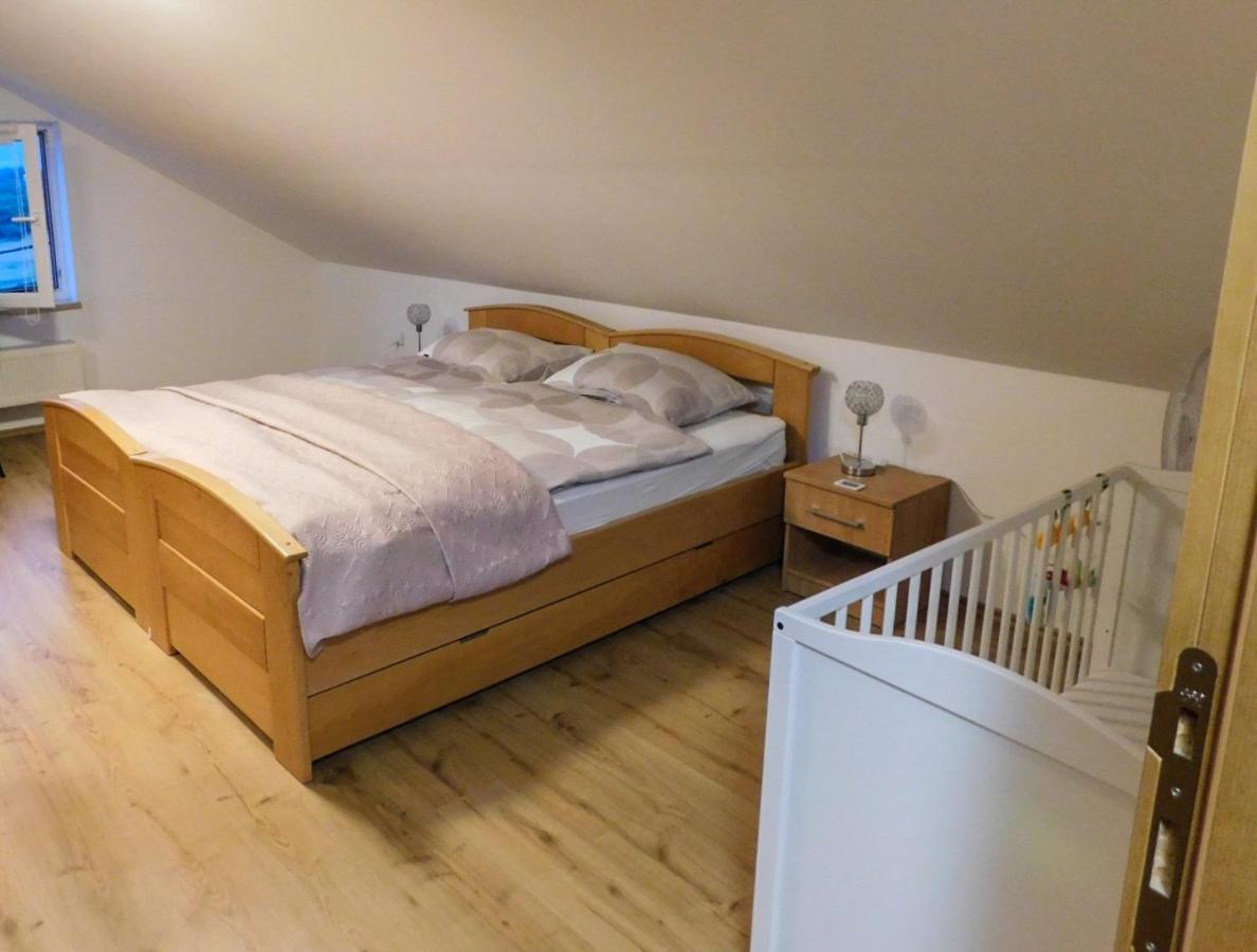 Apartman Lara Otočac Exteriér fotografie