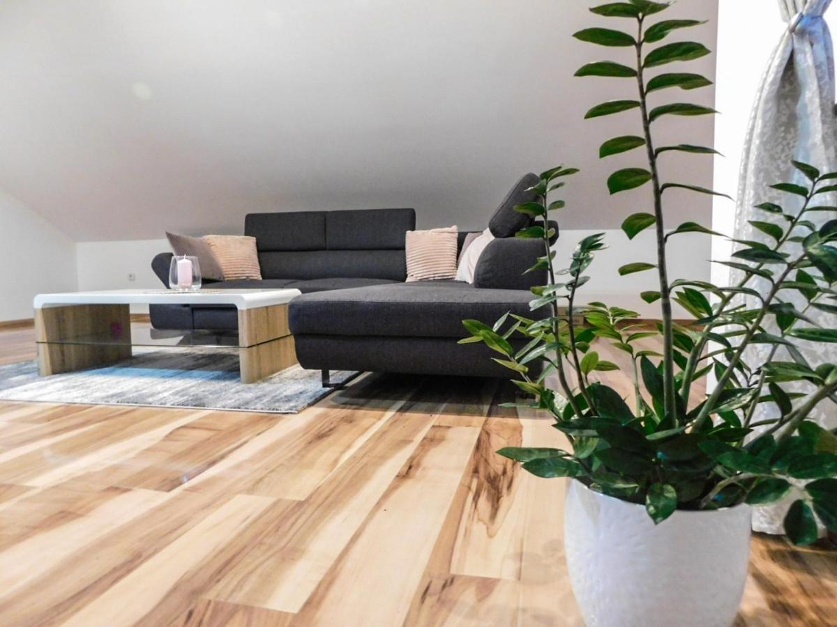 Apartman Lara Otočac Exteriér fotografie