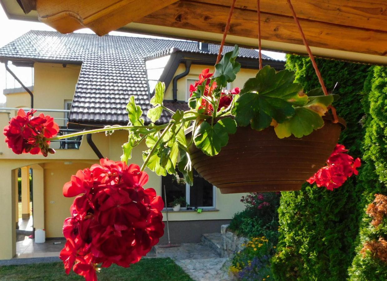 Apartman Lara Otočac Exteriér fotografie