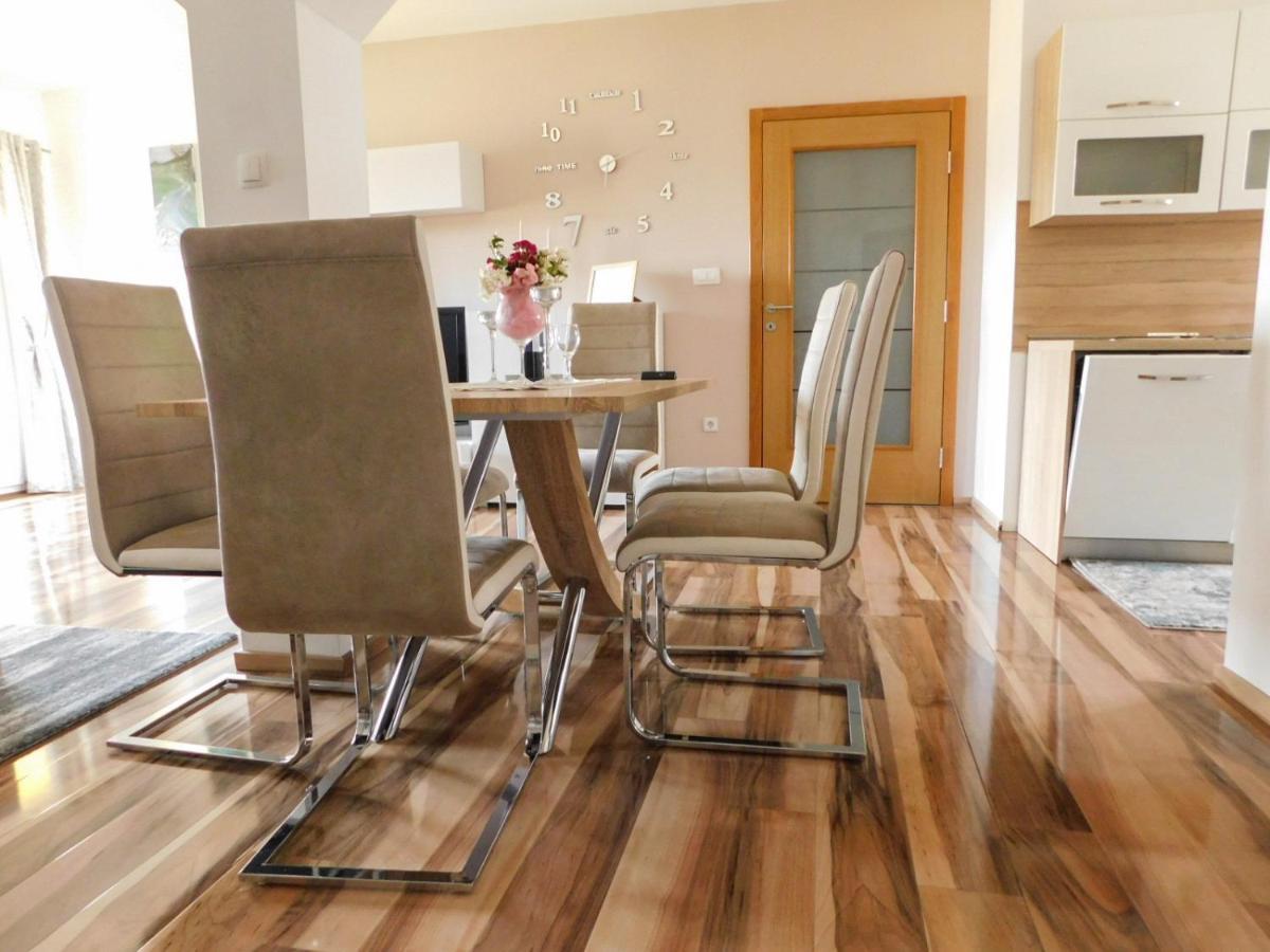 Apartman Lara Otočac Exteriér fotografie